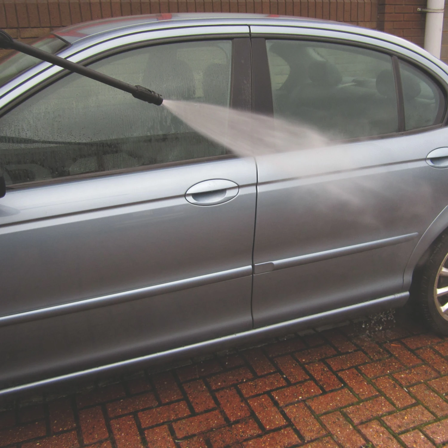 Auto-stop Corded Pressure Washer 1.4kW FPHPC100 8 Auto-stop Corded Pressure Washer 1.4kW FPHPC100 - Image 8