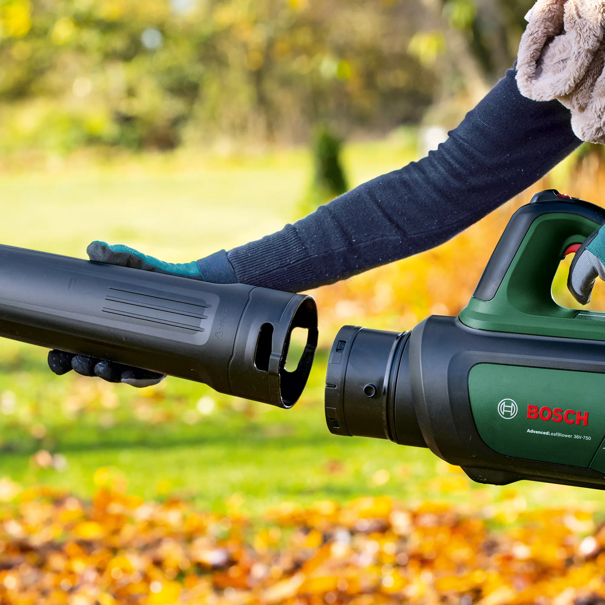 Bosch 36V-750 Cordless 36V Garden Blower - BARE 4 Bosch 36V-750 Cordless 36V Garden Blower - BARE - Image 4