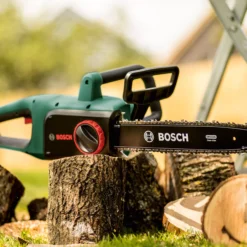 Bosch UniversalChain35 1.8W Mains Fed Corded 350mm Chainsaw -Garden & Outdoors bosch universalchain35 1 8w mains fed corded 350mm chainsaw4059952608167 03i bq