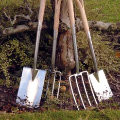 Burgon & Ball Square Digging Spade -Garden & Outdoors burgon ball square digging spade5019360008620 01i bq