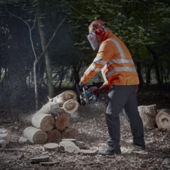 Erbauer ECSP41 41cc 400mm Petrol Chainsaw -Garden & Outdoors erbauer ecsp41 41cc 400mm petrol chainsaw5059340255897 01i