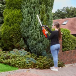 Flymo EasiCut 450 18V 450mm Cordless Hedge Trimmer -Garden & Outdoors flymo easicut 450 18v 450mm cordless hedge trimmer7392930760868 01i bq