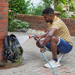 Flymo Easilife Go 250 Cordless Robotic Lawnmower -Garden & Outdoors flymo easilife go 250 cordless robotic lawnmower7392930545144 04i bq