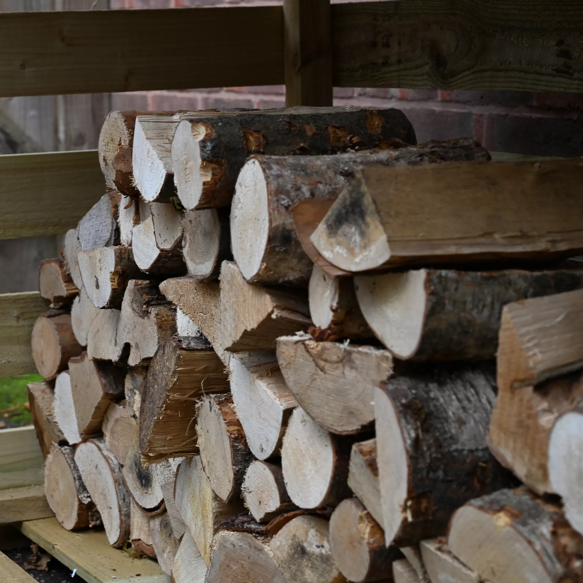 Forest Garden Large Timber 6x3 Ft Pent Log Store 4 Forest Garden Large Timber 6x3 Ft Pent Log Store - Image 4