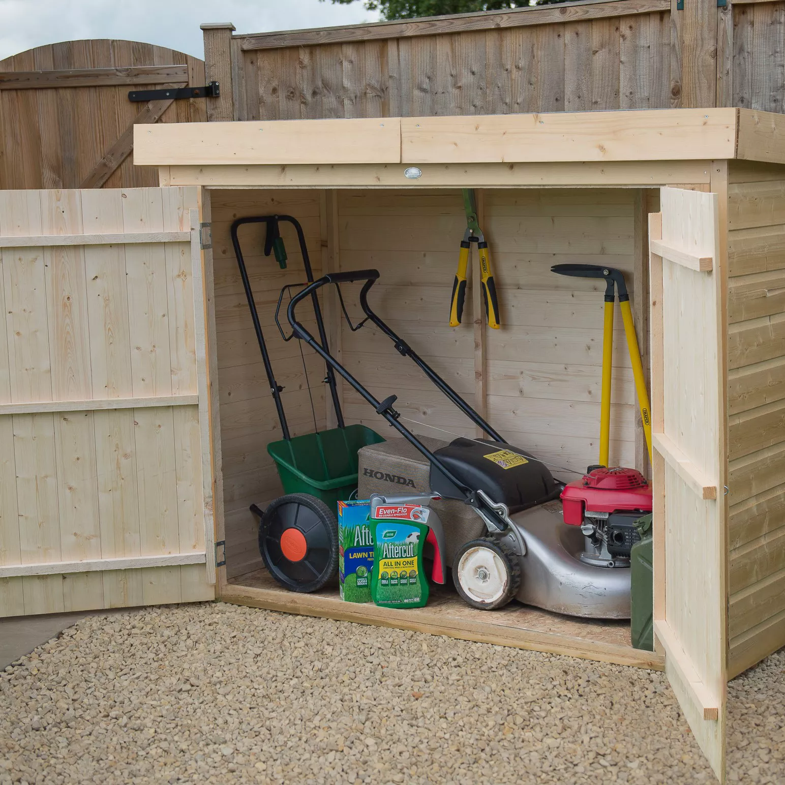 Forest Garden Shiplap Wooden 6x3 Pent Garden Storage 7 Forest Garden Shiplap Wooden 6x3 Pent Garden Storage - Image 7