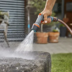 Gardena 4 Function Hose Spray Gun -Garden & Outdoors gardena 4 function hose spray gun4078500044561 01i bq