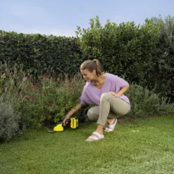 Karcher GSH 18-20 18V 200mm Cordless Hedge Trimmer - BARE 39 Karcher GSH 18-20 18V 200mm Cordless Hedge Trimmer - BARE -Garden & Outdoors karcher gsh 18 20 18v 200mm cordless hedge trimmer bare4054278547985 06i bq