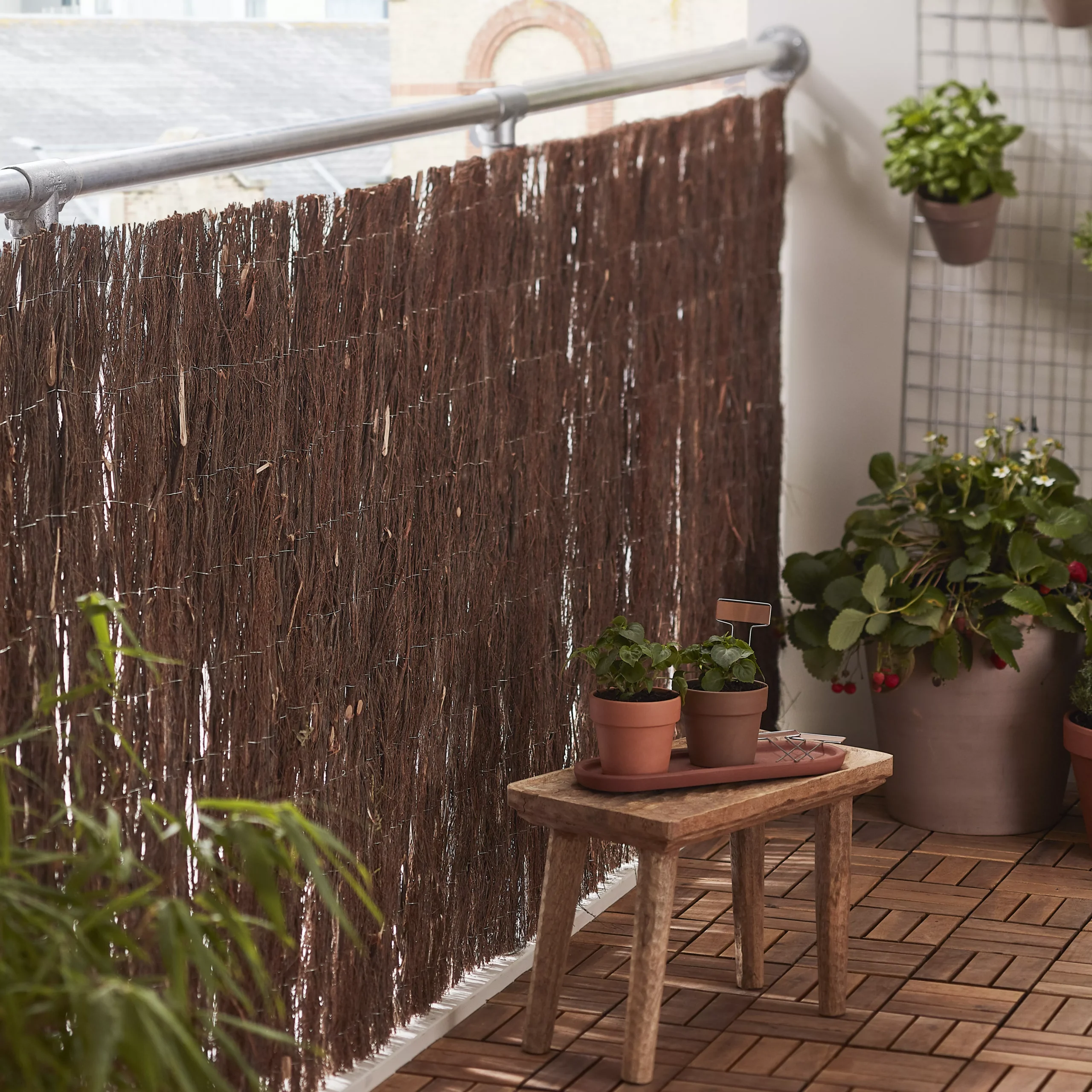 Natural Brushwood Garden Screen (H)1m (W)3m 2 Natural Brushwood Garden Screen (H)1m (W)3m - Image 2