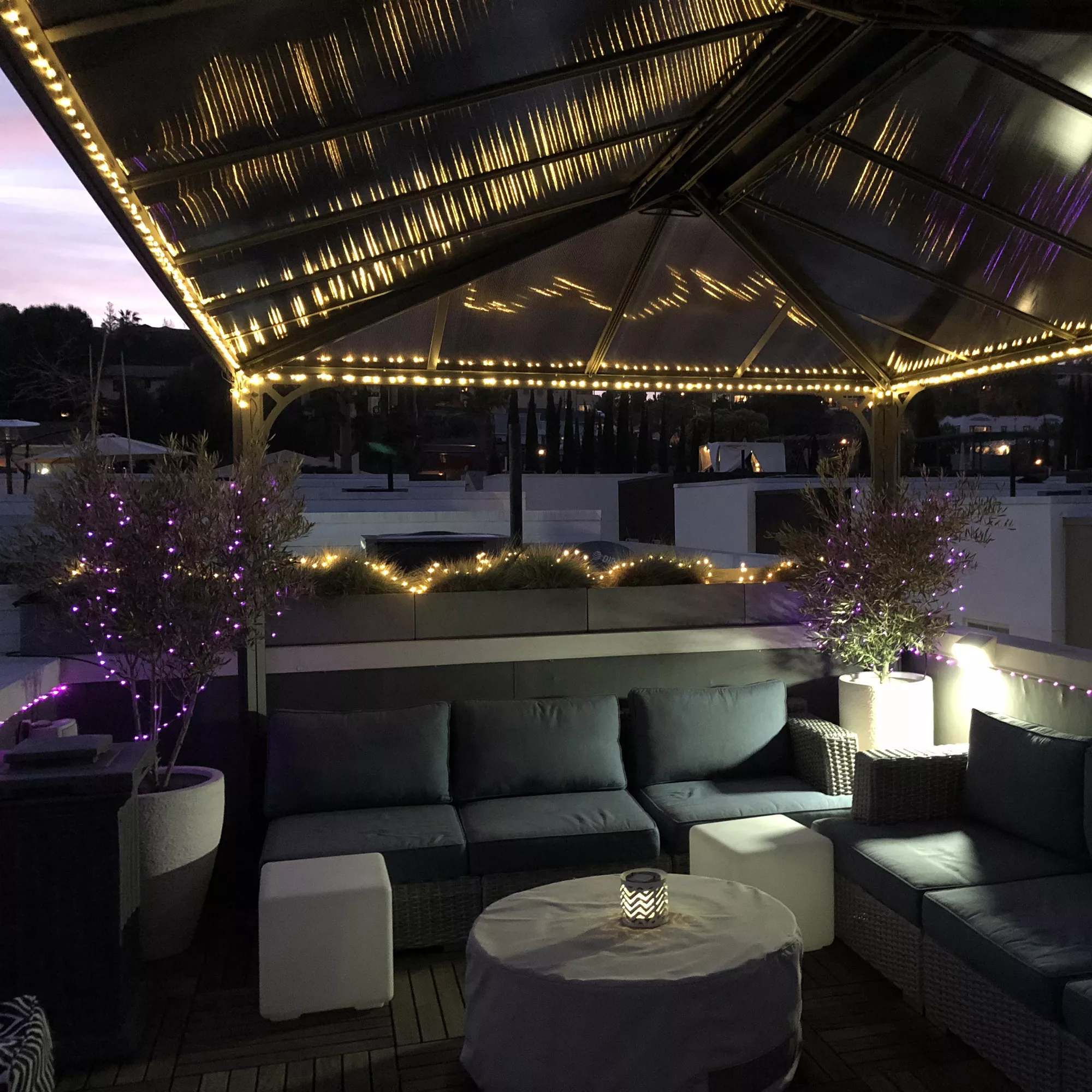 Palram - Canopia Martinique Grey Rectangular Gazebo, (W)3.6m (D)2.96m - Assembly Required 7 Palram - Canopia Martinique Grey Rectangular Gazebo, (W)3.6m (D)2.96m - Assembly Required - Image 7