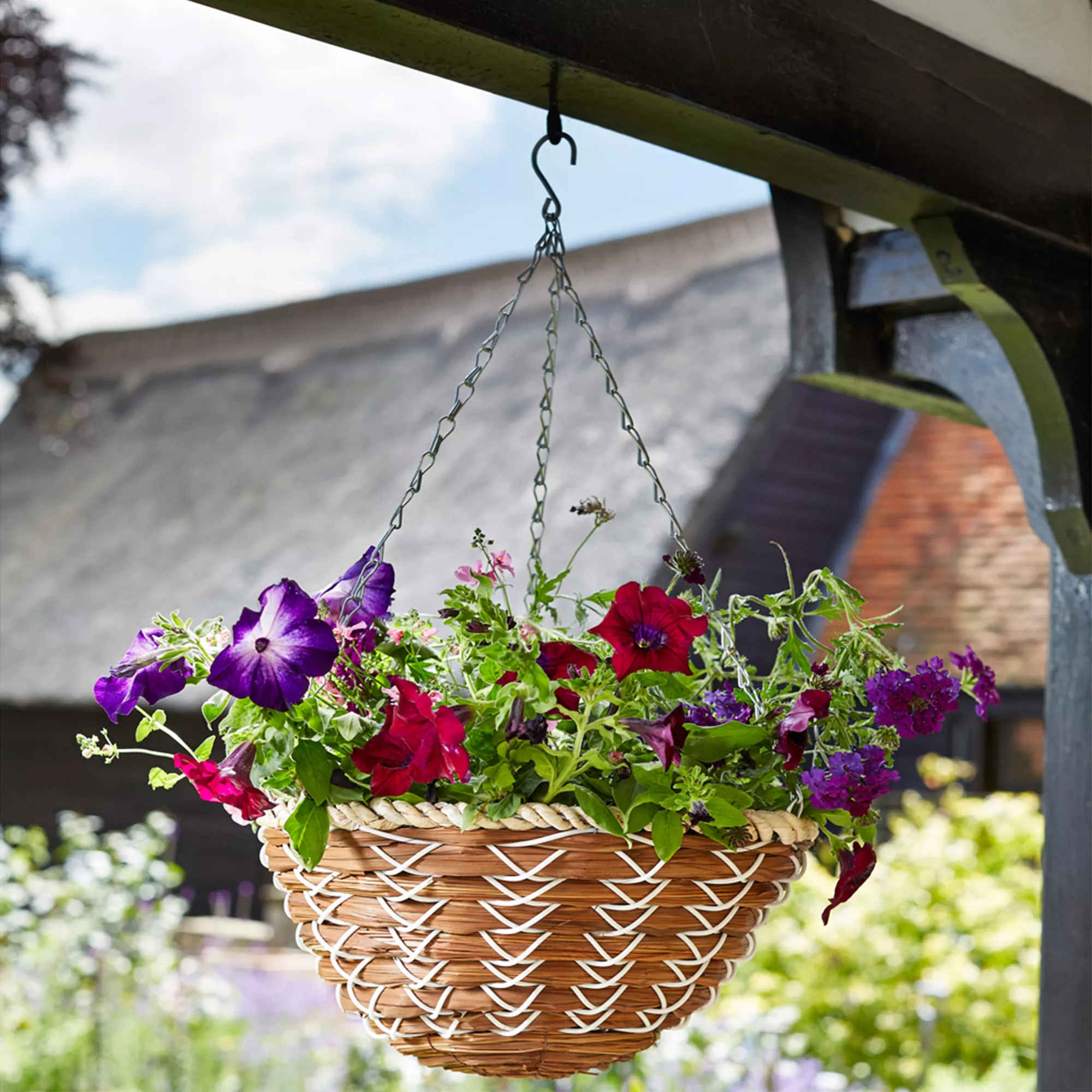 Smart Garden Country Braid Natural Round Hanging Basket, 35.5cm 2 Smart Garden Country Braid Natural Round Hanging Basket, 35.5cm - Image 2