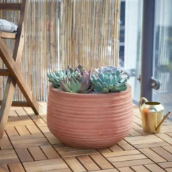 Verve Łyna Natural Terracotta Circular Plant Pot (Dia)36cm -Garden & Outdoors verve lyna natural terracotta circular plant pot dia 36cm5059340327594 01i