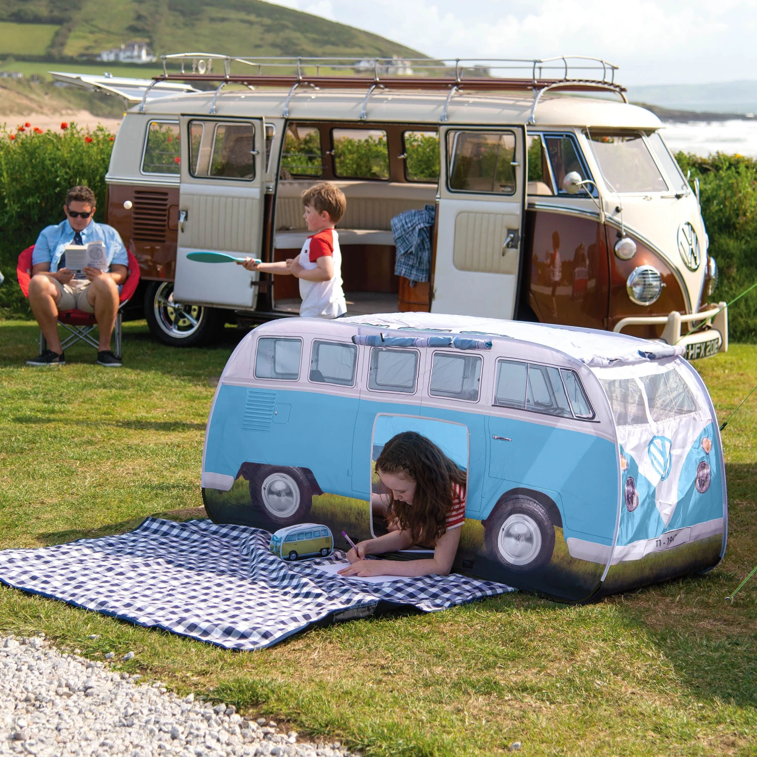Volkswagen Blue Camper Van Pop Up Tent 10 Volkswagen Blue Camper Van Pop Up Tent - Image 10